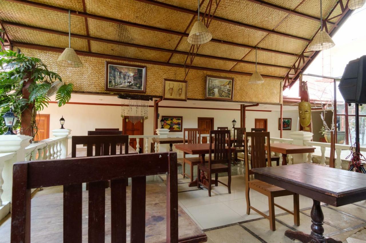 OYO 621 De Loro Inn Puerto Princesa Buitenkant foto